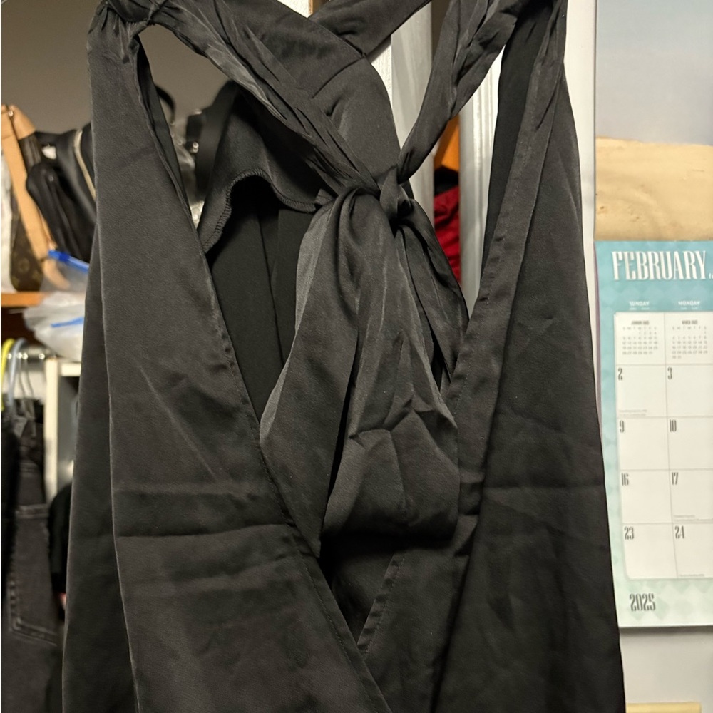 Express Black Halter Blouse - Picture 5 of 5